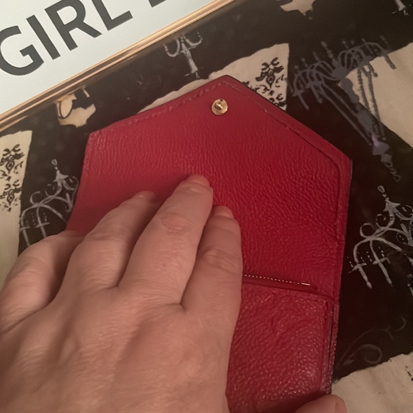 Red leather Louis Vuitton Victorian wallet - Picture 10 of 13
